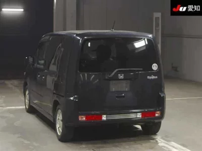 Honda Mobilio Spike