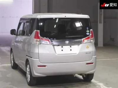 Suzuki Solio