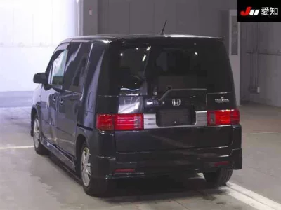 Honda Mobilio Spike