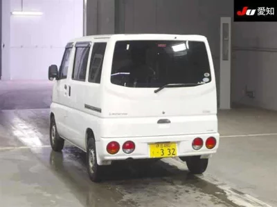 Mitsubishi Minicab Van