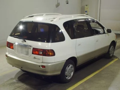 Toyota Ipsum