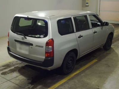 Toyota SUCCEED