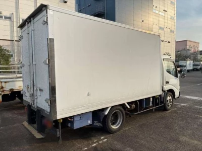 Hino DUTRO
