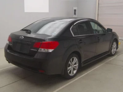 Subaru LEGACY B4