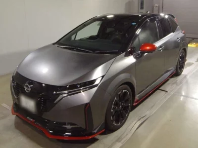 Nissan Aura