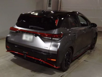 Nissan Aura