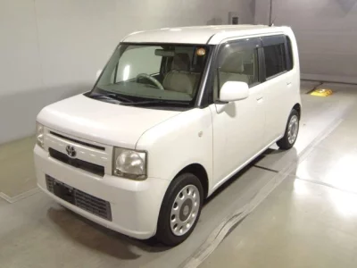 Toyota Pixis Space