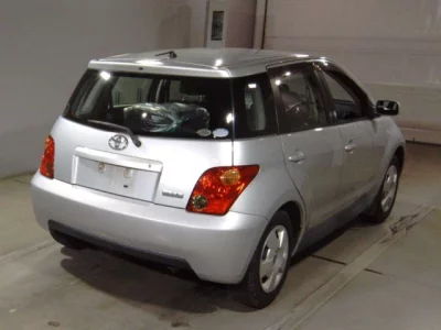 Toyota IST
