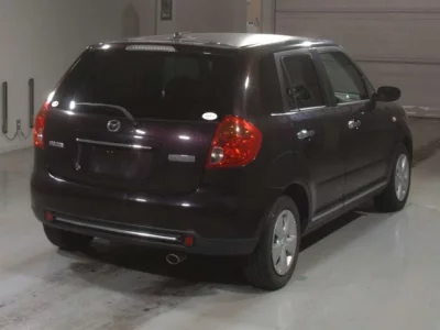 Mazda Verisa