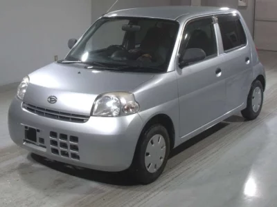 Daihatsu Esse
