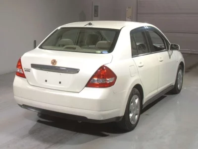Nissan Tiida Latio