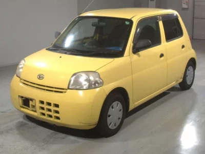 Daihatsu Esse