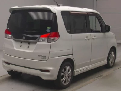 Suzuki Solio