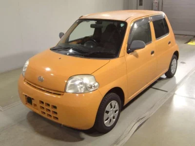 Daihatsu Esse