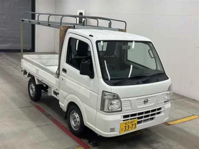 Nissan NT100 Clipper