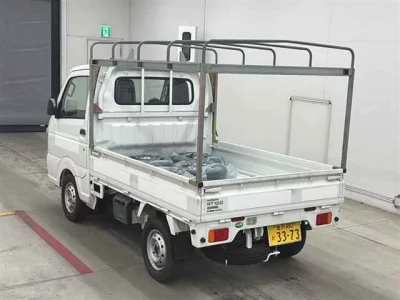 Nissan NT100 Clipper