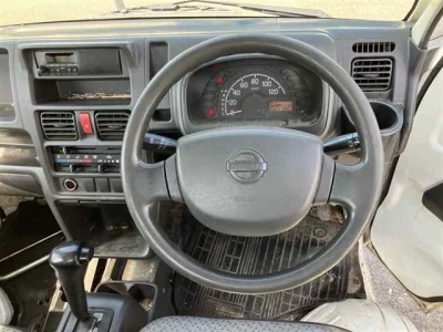 Nissan NT100 Clipper