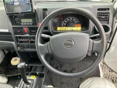Nissan NT100 Clipper