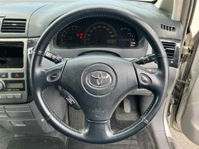Toyota Ipsum