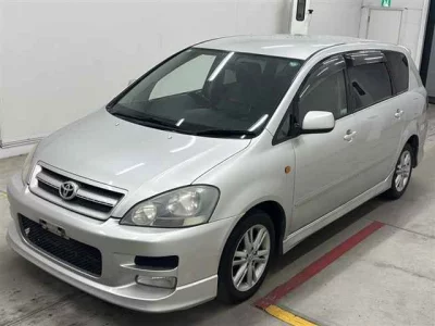 Toyota Ipsum