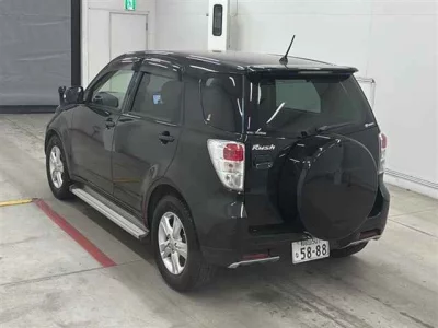 Toyota Rush