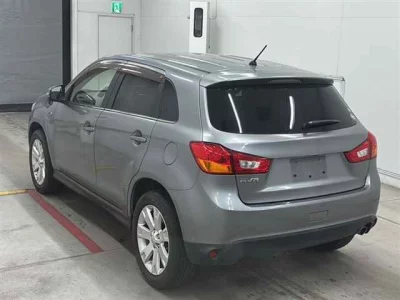 Mitsubishi RVR