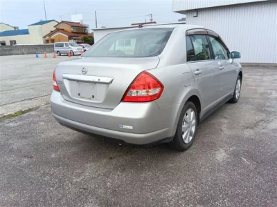 Nissan Tiida Latio