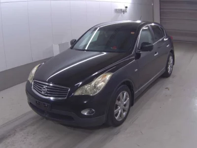 Nissan Skyline Crossover