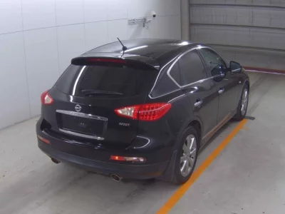 Nissan Skyline Crossover