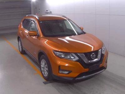 Nissan X-TRAIL