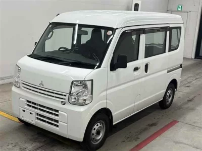 Mitsubishi Minicab Van