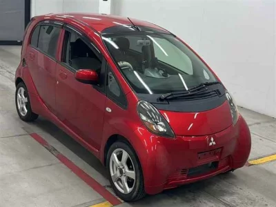Mitsubishi i