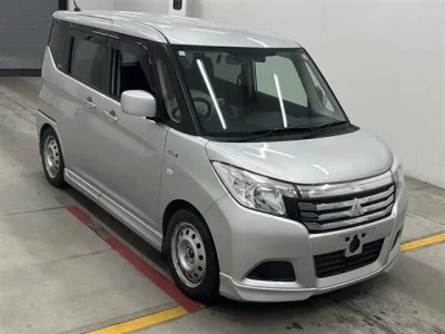 Mitsubishi Delica D:2