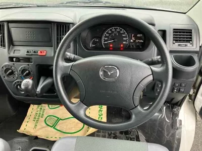 Mazda Bongo Van