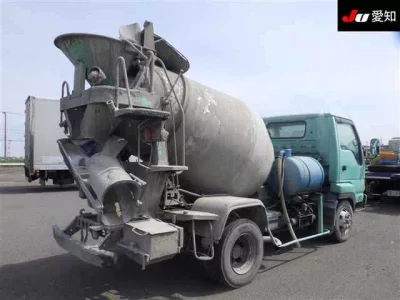 Isuzu JUSTON