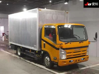 Isuzu ELF