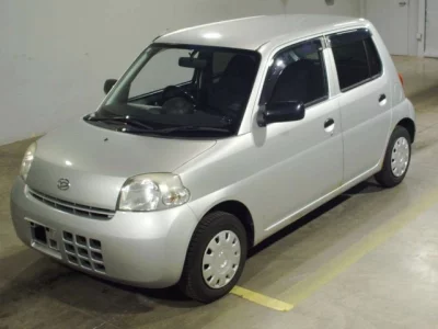 Daihatsu Esse