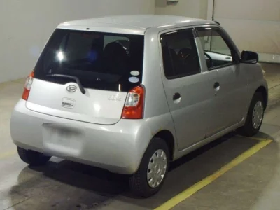 Daihatsu Esse