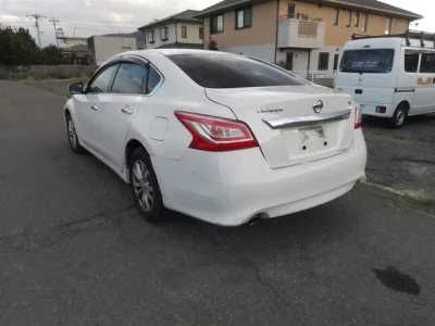 Nissan Teana