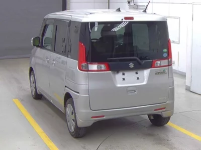 Suzuki Spacia