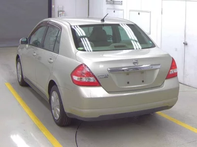 Nissan Tiida Latio