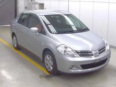 Nissan Tiida Latio