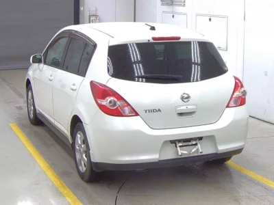 Nissan Tiida