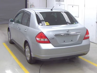 Nissan TIIDA LATIO