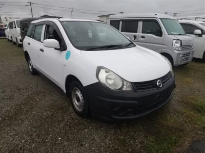 Nissan AD