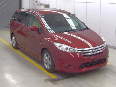 Nissan Lafesta