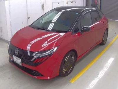Nissan Aura