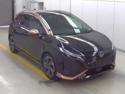 Nissan Aura