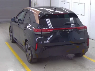 Nissan Aura