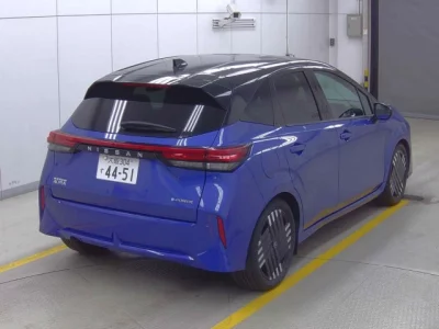 Nissan Aura